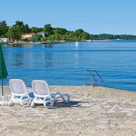 In Porec/istrien 31168 דירה *