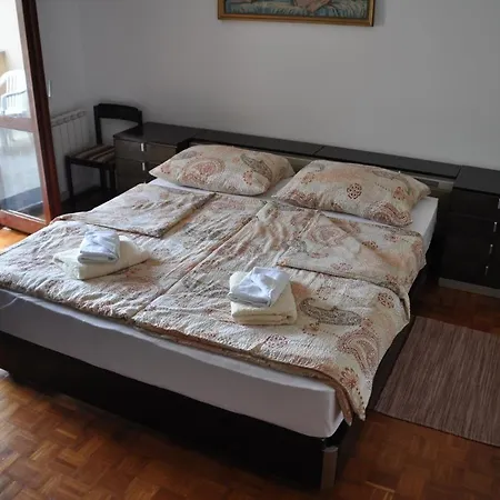 In Porec/istrien 31168 דירה
